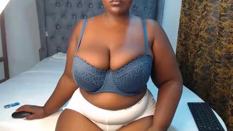 Snapshot of sexychocco_ chatting on 01-16-25, 10:53 sexychocco online show from 01-16-25, 10:53