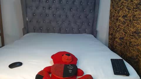 Snapshot of sexychocco_ chatting on 01-17-25, 08:02 sexychocco online show from 01-17-25, 08:02