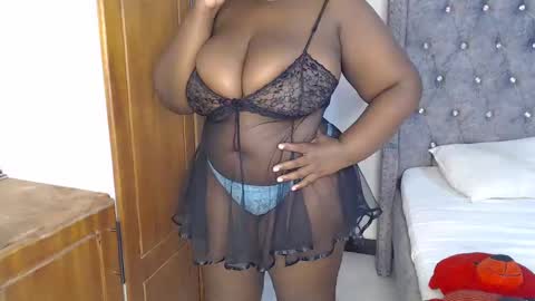 Snapshot of sexychocco_ chatting on 02-10-25, 10:51 sexychocco online show from 02-10-25, 10:51