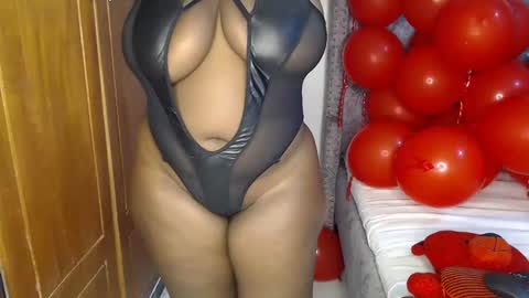 Snapshot of sexychocco_ chatting on 02-18-25, 12:15 sexychocco online show from 02-18-25, 12:15