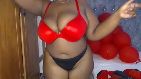 Snapshot of sexychocco_ chatting on 02-18-25, 10:03 sexychocco online show from 02-18-25, 10:03