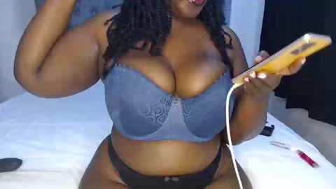 Snapshot of sexychocco_ chatting on 09-16-25, 07:09 sexychocco online show from 09-16-25, 07:09