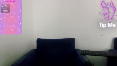 Snapshot of sexychubbyanna chatting on 02-15-26, 08:05 sexychubbyanna online show from 02-15-26, 08:05