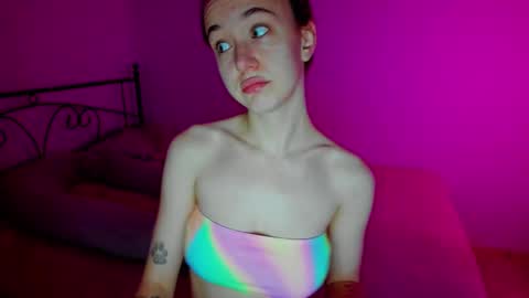 Snapshot of sexycocobutt chatting on 01-08-25, 07:55 Sophia online show from 01-08-25, 07:55