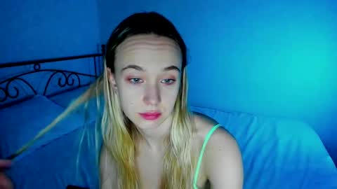 Snapshot of sexycocobutt chatting on 02-12-25, 10:03 Sophia online show from 02-12-25, 10:03