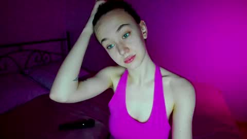 Snapshot of sexycocobutt chatting on 02-14-25, 06:34 Sophia online show from 02-14-25, 06:34