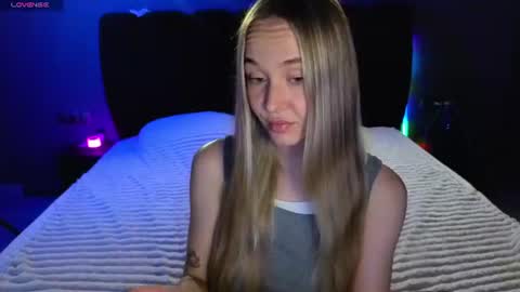 Sophia online show from 06-19-26, 02:32
