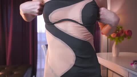 Snapshot of sexycutegirs chatting on 10-25-25, 04:09 Hello my name is Merry every 200 subs - Hot show Fav patterns 577123 pvt open online show from 10-25-25, 04:09