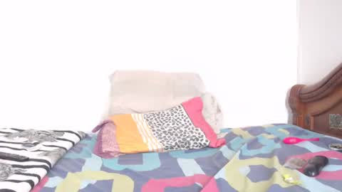 Snapshot of sexydarkhunter2 chatting on 12-06-24, 06:39 Mike online show from 12-06-24, 06:39