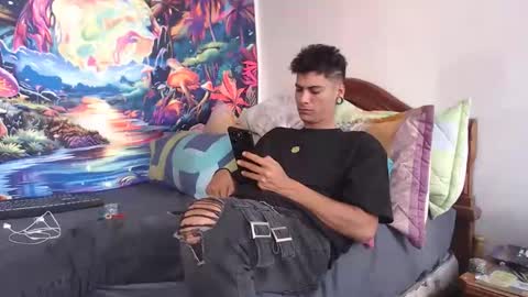 Snapshot of sexydarkhunter2 chatting on 02-19-26, 06:15 Mike online show from 02-19-26, 06:15