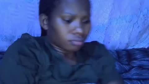 sexydoll002 online show from 10-22-25, 06:51