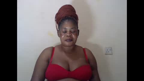 Snapshot of sexydove2 chatting on 01-14-25, 07:00 EMILY online show from 01-14-25, 07:00