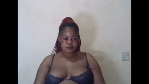 Snapshot of sexydove2 chatting on 01-16-25, 02:30 EMILY online show from 01-16-25, 02:30