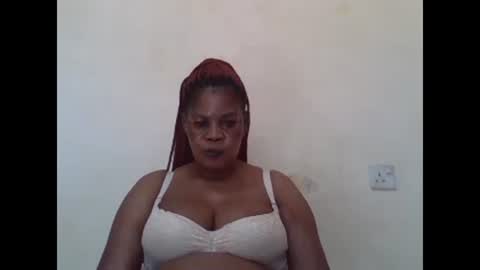 Snapshot of sexydove2 chatting on 01-16-25, 12:42 EMILY online show from 01-16-25, 12:42