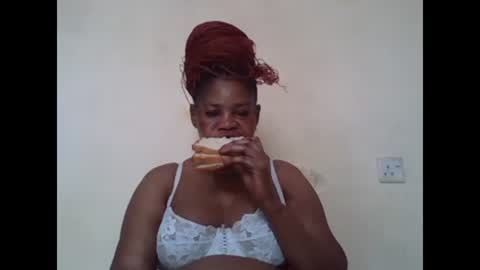 Snapshot of sexydove2 chatting on 01-17-25, 07:08 EMILY online show from 01-17-25, 07:08