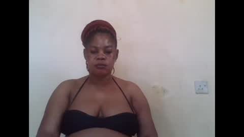 Snapshot of sexydove2 chatting on 01-18-25, 12:47 EMILY online show from 01-18-25, 12:47