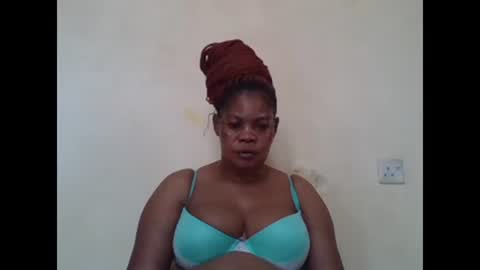 Snapshot of sexydove2 chatting on 01-23-25, 07:22 EMILY online show from 01-23-25, 07:22