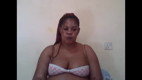Snapshot of sexydove2 chatting on 01-24-25, 02:51 EMILY online show from 01-24-25, 02:51