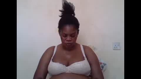 Snapshot of sexydove2 chatting on 01-30-25, 07:07 EMILY online show from 01-30-25, 07:07