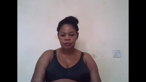 Snapshot of sexydove2 chatting on 02-03-25, 07:40 EMILY online show from 02-03-25, 07:40