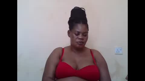 Snapshot of sexydove2 chatting on 02-16-25, 12:32 EMILY online show from 02-16-25, 12:32