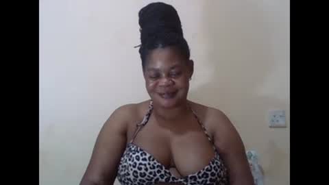 Snapshot of sexydove2 chatting on 02-24-25, 03:23 EMILY online show from 02-24-25, 03:23