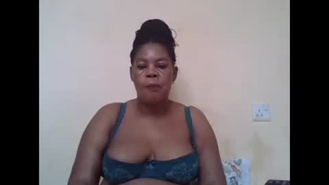 Snapshot of sexydove2 chatting on 02-24-25, 07:44 EMILY online show from 02-24-25, 07:44