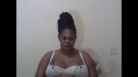 Snapshot of sexydove2 chatting on 02-25-25, 07:03 EMILY online show from 02-25-25, 07:03
