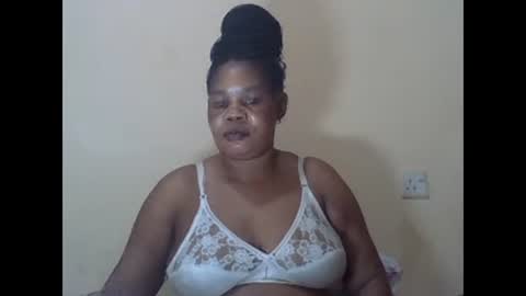Snapshot of sexydove2 chatting on 03-02-25, 01:36 EMILY online show from 03-02-25, 01:36