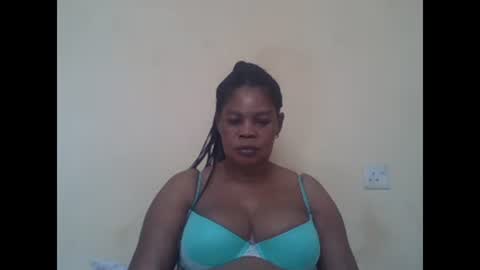 Snapshot of sexydove2 chatting on 03-02-25, 07:10 EMILY online show from 03-02-25, 07:10