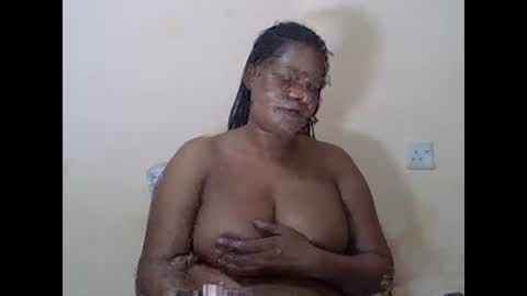 Snapshot of sexydove2 chatting on 03-05-25, 01:42 EMILY online show from 03-05-25, 01:42