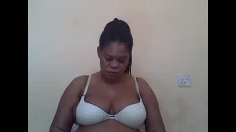 Snapshot of sexydove2 chatting on 03-05-25, 12:22 EMILY online show from 03-05-25, 12:22