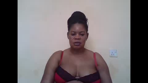 Snapshot of sexydove2 chatting on 03-08-25, 07:05 EMILY online show from 03-08-25, 07:05