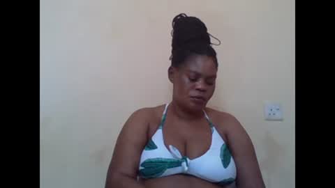 Snapshot of sexydove2 chatting on 03-09-25, 01:26 EMILY online show from 03-09-25, 01:26