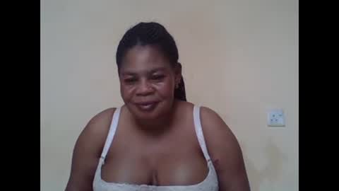 Snapshot of sexydove2 chatting on 03-10-25, 12:04 EMILY online show from 03-10-25, 12:04