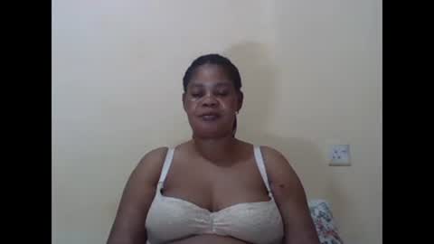 Snapshot of sexydove2 chatting on 03-10-25, 07:07 EMILY online show from 03-10-25, 07:07