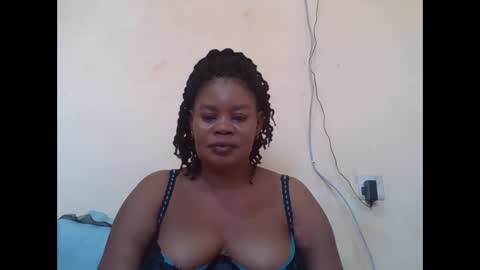 Snapshot of sexydove2 chatting on 09-11-25, 01:22 EMILY online show from 09-11-25, 01:22