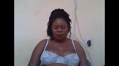 Snapshot of sexydove2 chatting on 09-13-25, 07:19 EMILY online show from 09-13-25, 07:19