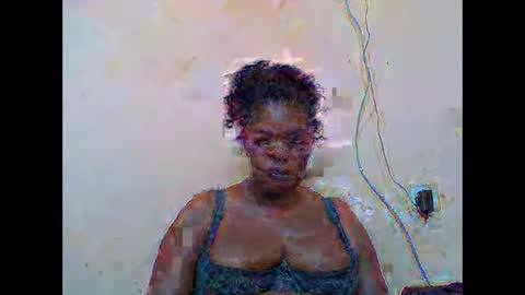Snapshot of sexydove2 chatting on 02-10-26, 02:10 EMILY online show from 02-10-26, 02:10