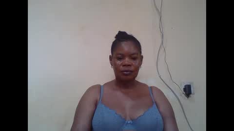 Snapshot of sexydove2 chatting on 03-09-26, 06:28 EMILY online show from 03-09-26, 06:28