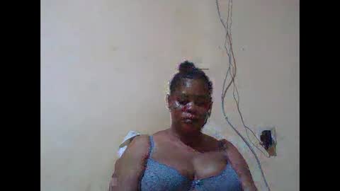 Snapshot of sexydove2 chatting on 03-09-26, 06:56 EMILY online show from 03-09-26, 06:56