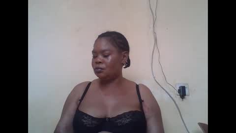 Snapshot of sexydove2 chatting on 03-30-26, 06:36 EMILY online show from 03-30-26, 06:36