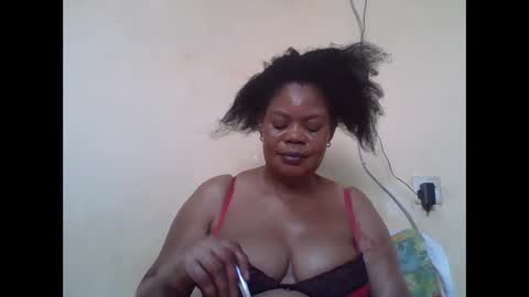 Snapshot of sexydove2 chatting on 04-04-26, 06:22 EMILY online show from 04-04-26, 06:22