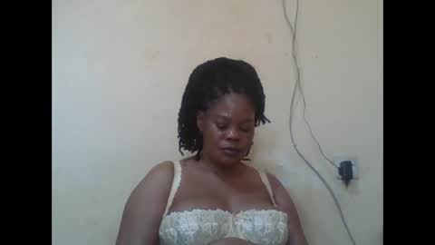 Snapshot of sexydove2 chatting on 04-12-26, 02:11 EMILY online show from 04-12-26, 02:11
