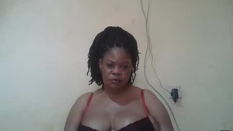 Snapshot of sexydove2 chatting on 04-18-26, 02:43 EMILY online show from 04-18-26, 02:43