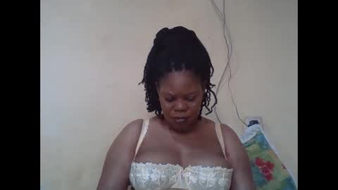 Snapshot of sexydove2 chatting on 04-20-26, 06:16 EMILY online show from 04-20-26, 06:16