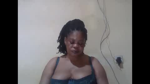 Snapshot of sexydove2 chatting on 04-24-26, 07:05 EMILY online show from 04-24-26, 07:05