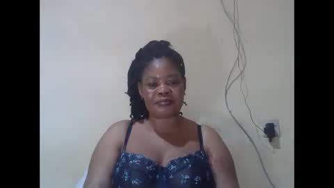 Snapshot of sexydove2 chatting on 04-25-26, 02:58 EMILY online show from 04-25-26, 02:58
