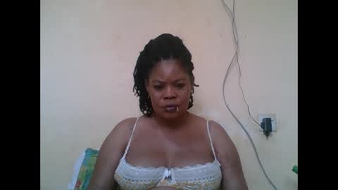 Snapshot of sexydove2 chatting on 04-26-26, 06:55 EMILY online show from 04-26-26, 06:55