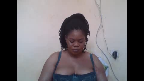 Snapshot of sexydove2 chatting on 05-05-26, 06:43 EMILY online show from 05-05-26, 06:43